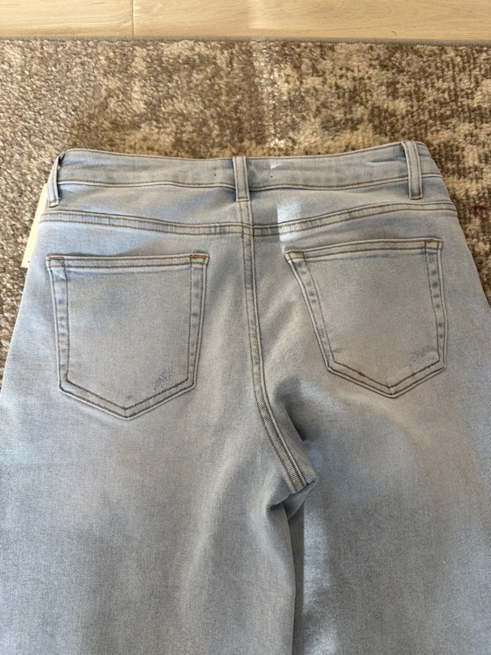 NEW Mid-Rise Light Blue Wide-Leg Magic BBL Jeans for Women - Picture 13 of 14